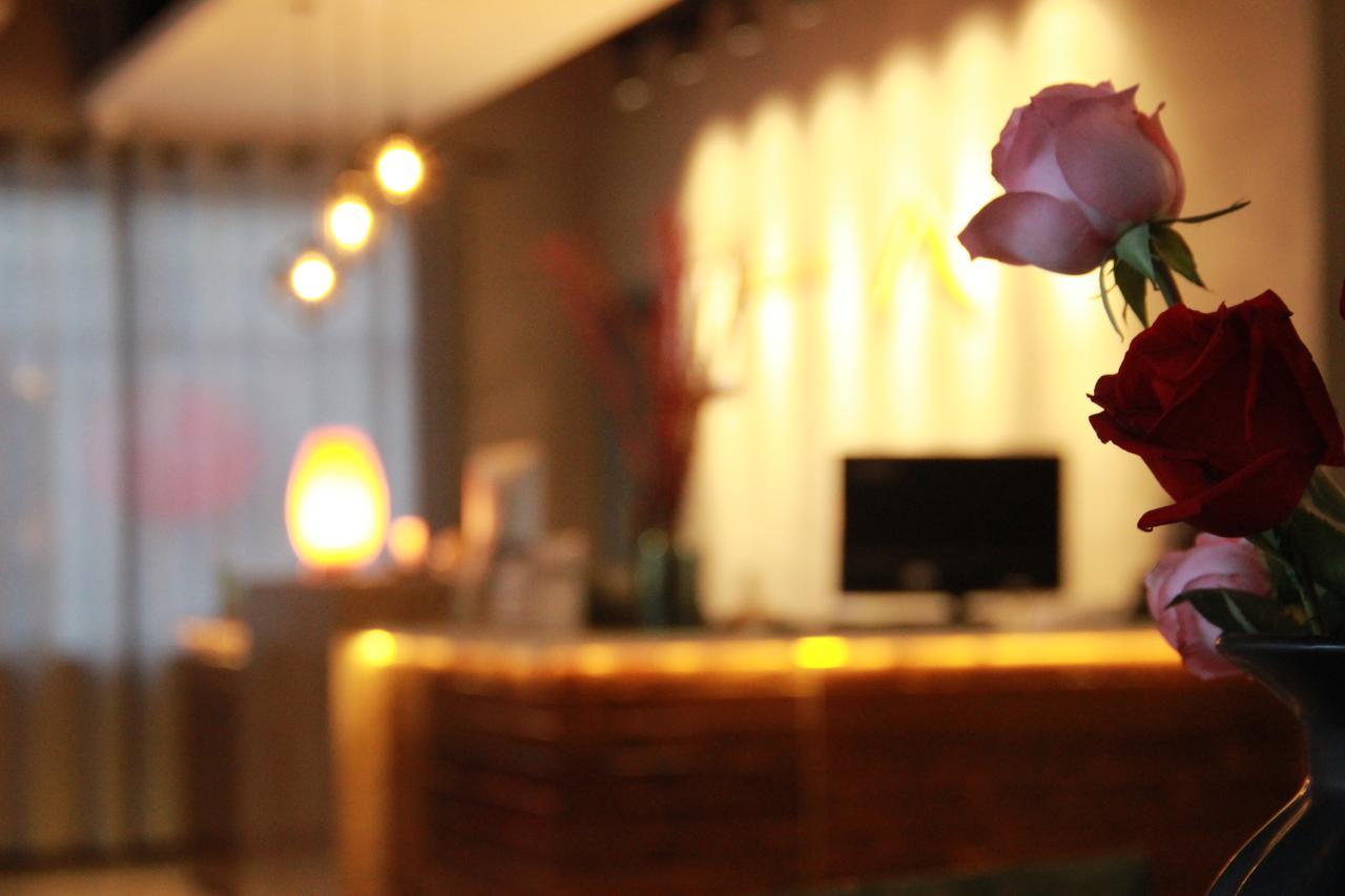 Lantern Hotel Хух-Хото Экстерьер фото